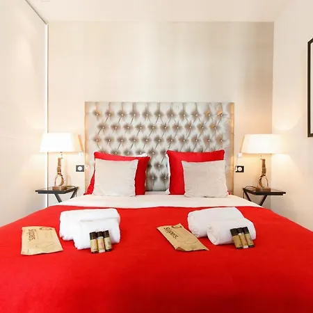 L'attique Des Artistes Yourhosthelper カンヌ